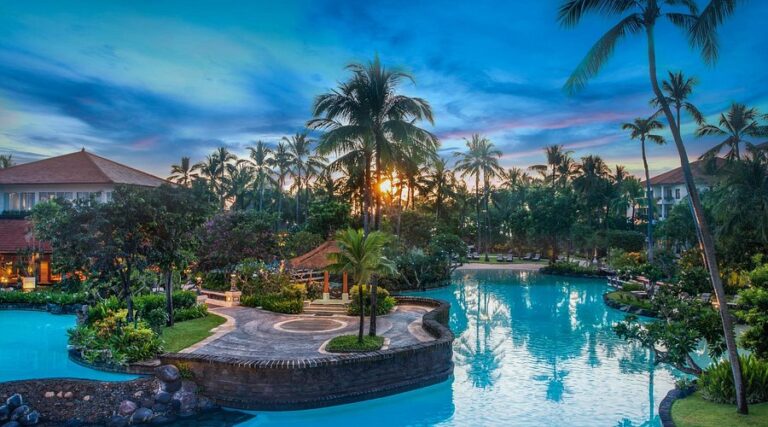 Starwood Hotels and Resorts Complete Guide to Legacy and Impact